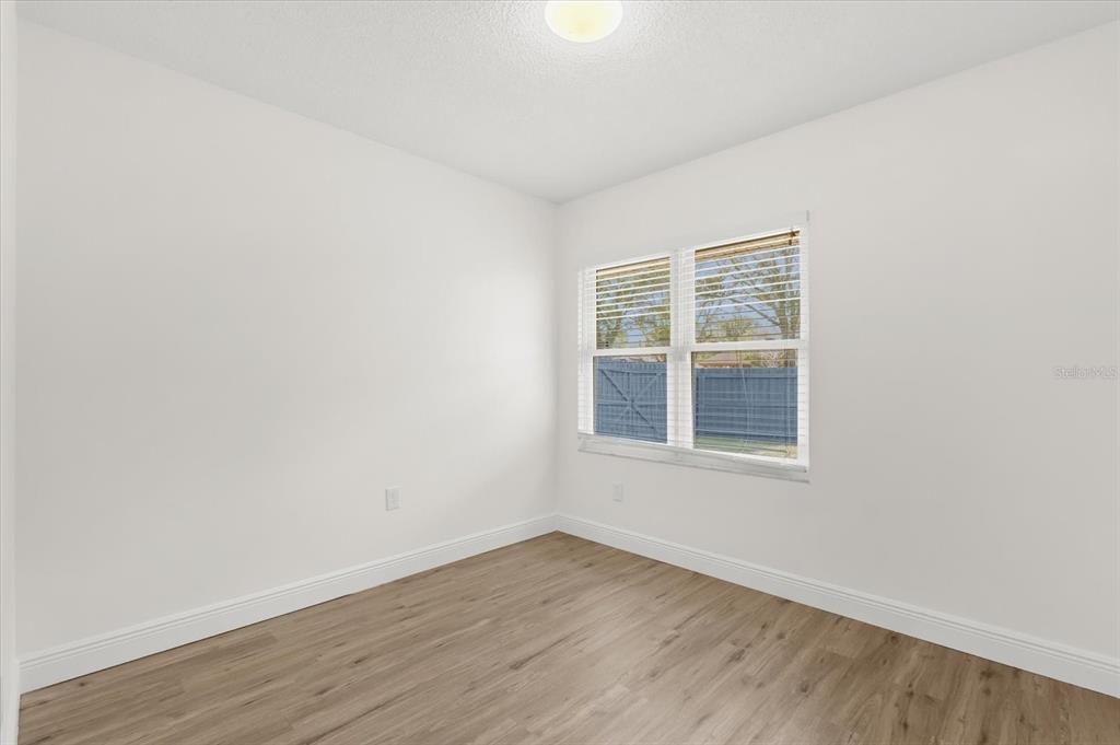 En Venta: $349,900 (3 camas, 2 baños, 1296 Pies cuadrados)