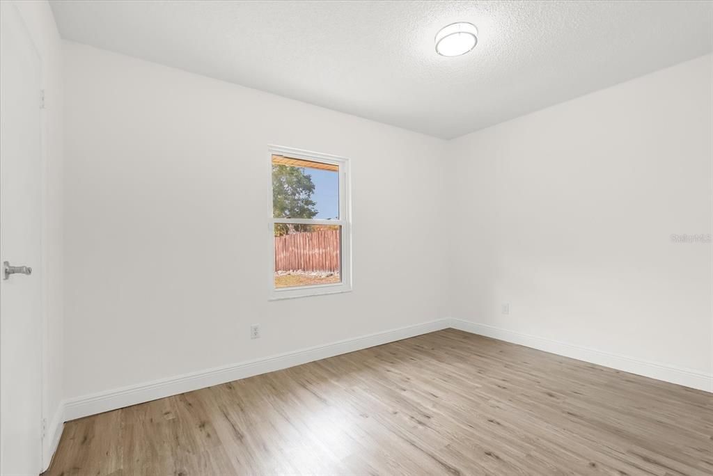 En Venta: $349,900 (3 camas, 2 baños, 1296 Pies cuadrados)