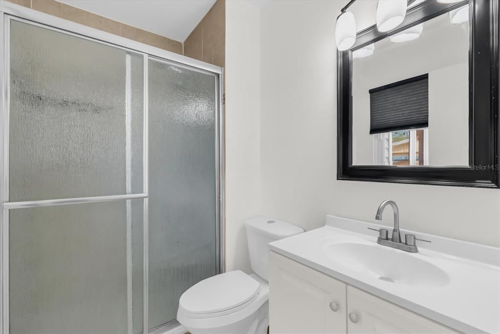 En Venta: $349,900 (3 camas, 2 baños, 1296 Pies cuadrados)