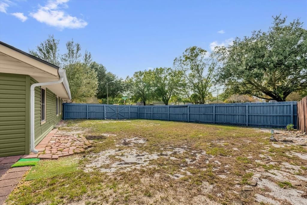 En Venta: $349,900 (3 camas, 2 baños, 1296 Pies cuadrados)