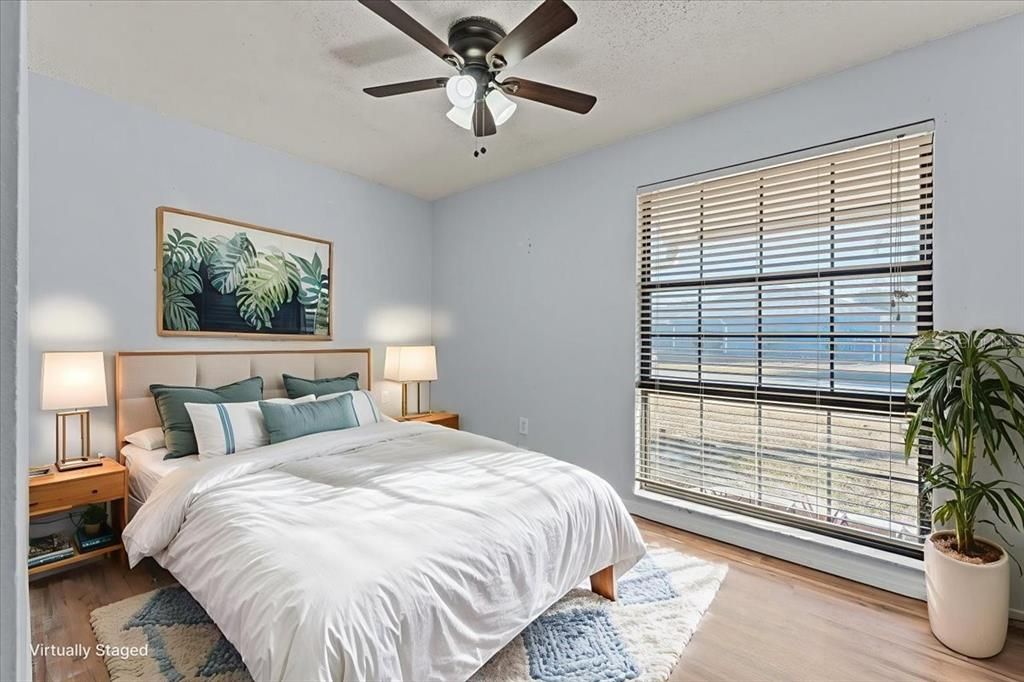 For Sale: $225,000 (2 beds, 1 baths, 775 Square Feet)