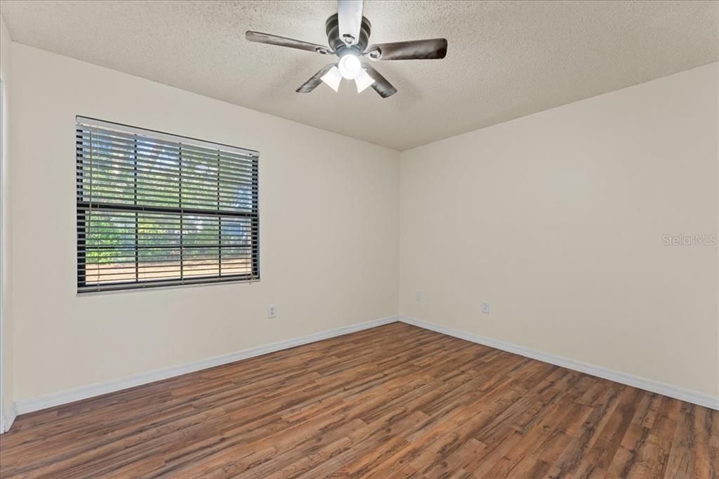 For Sale: $225,000 (2 beds, 1 baths, 775 Square Feet)