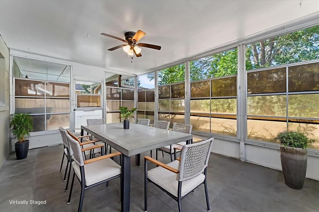 For Sale: $225,000 (2 beds, 1 baths, 775 Square Feet)