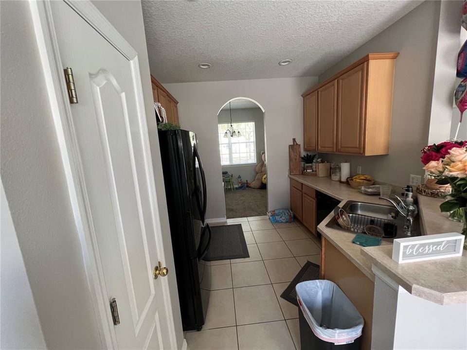 For Rent: $2,000 (2 beds, 2 baths, 1230 Square Feet)