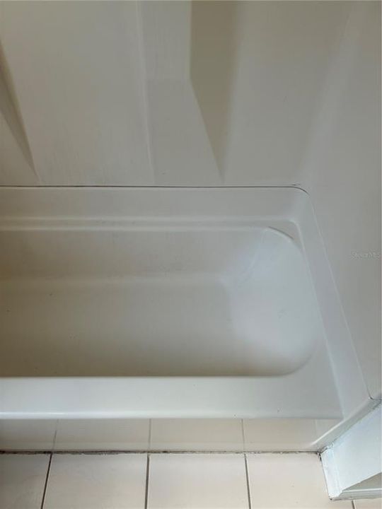 For Rent: $1,295 (2 beds, 1 baths, 864 Square Feet)