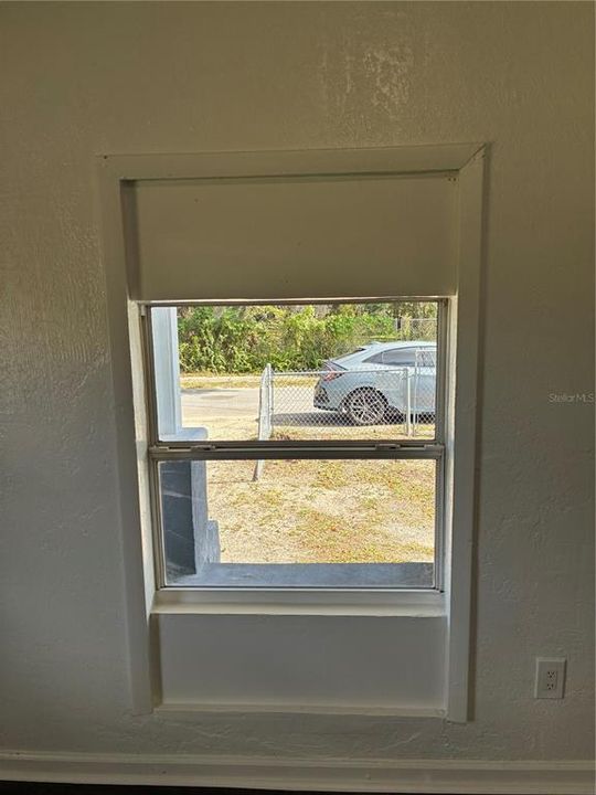 For Rent: $1,295 (2 beds, 1 baths, 864 Square Feet)