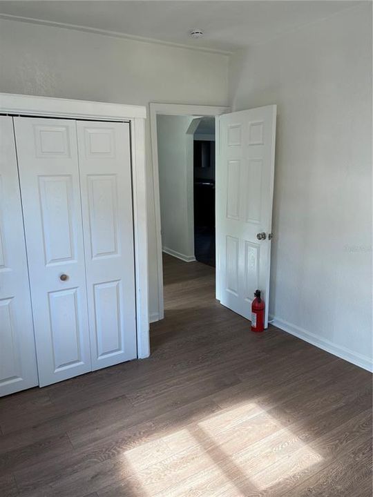 For Rent: $1,295 (2 beds, 1 baths, 864 Square Feet)