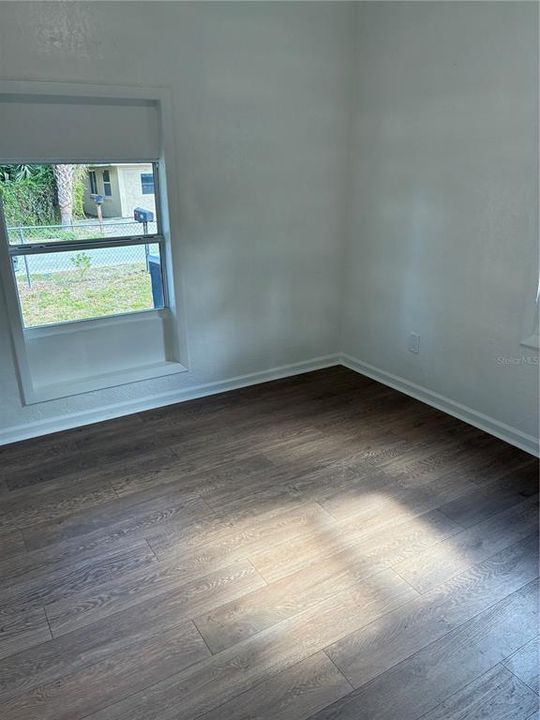 For Rent: $1,295 (2 beds, 1 baths, 864 Square Feet)