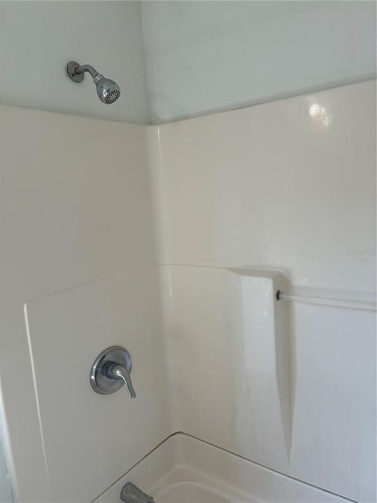 For Rent: $1,295 (2 beds, 1 baths, 864 Square Feet)