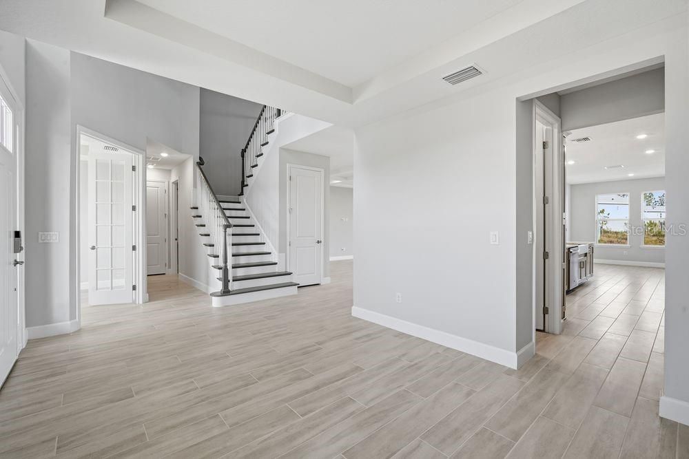 待售: $779,999 (5 贝兹, 4 浴室, 3835 平方英尺)