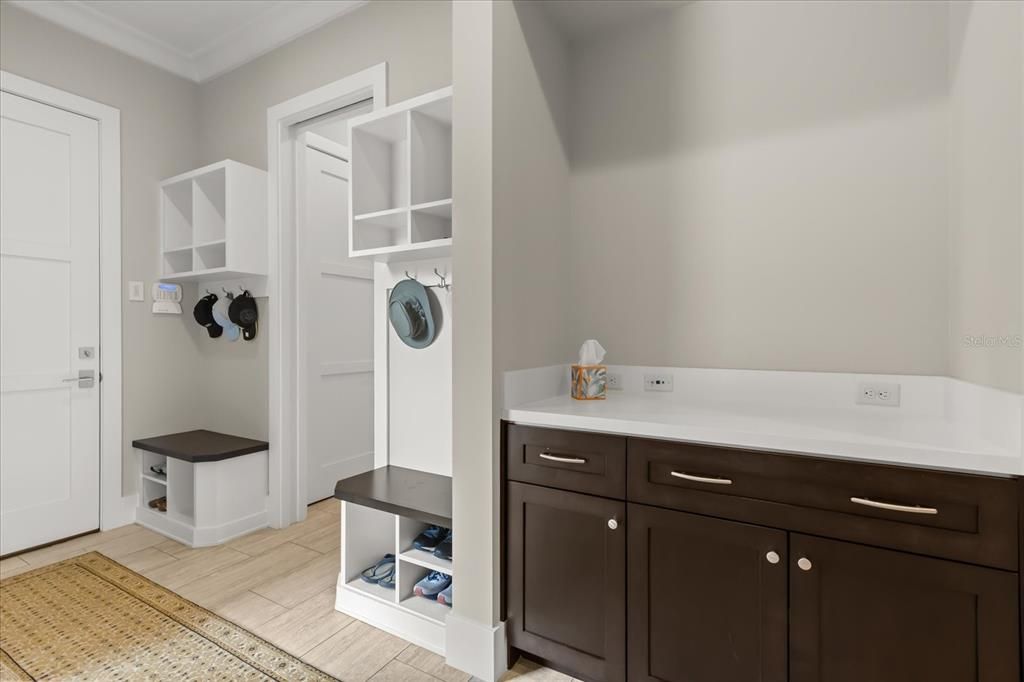 На продажу: $3,900,000 (5 спален, 4 ванн, 4387 Квадратных фут)