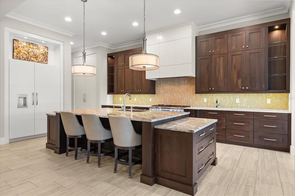 На продажу: $3,900,000 (5 спален, 4 ванн, 4387 Квадратных фут)