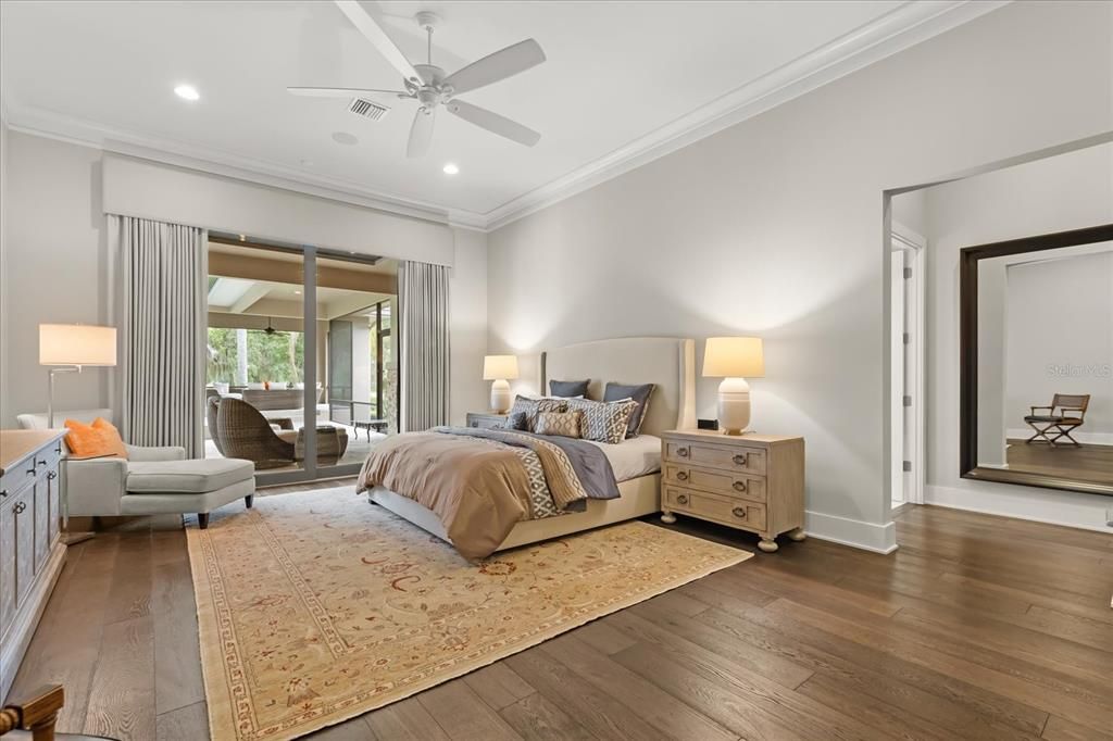 На продажу: $3,900,000 (5 спален, 4 ванн, 4387 Квадратных фут)