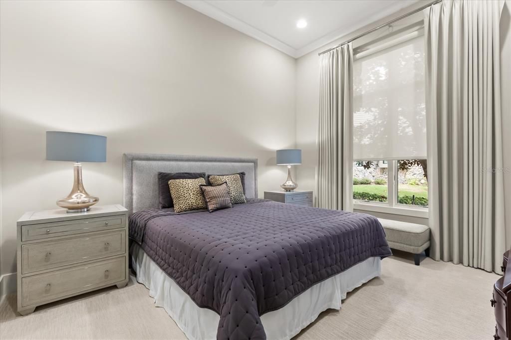 На продажу: $3,900,000 (5 спален, 4 ванн, 4387 Квадратных фут)