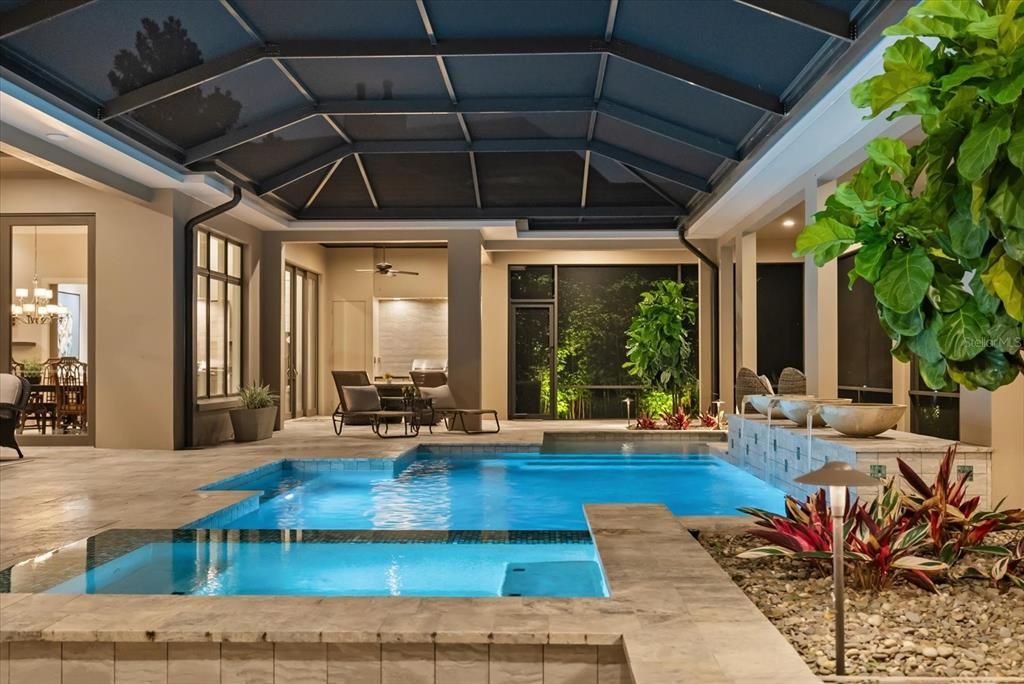 На продажу: $3,900,000 (5 спален, 4 ванн, 4387 Квадратных фут)