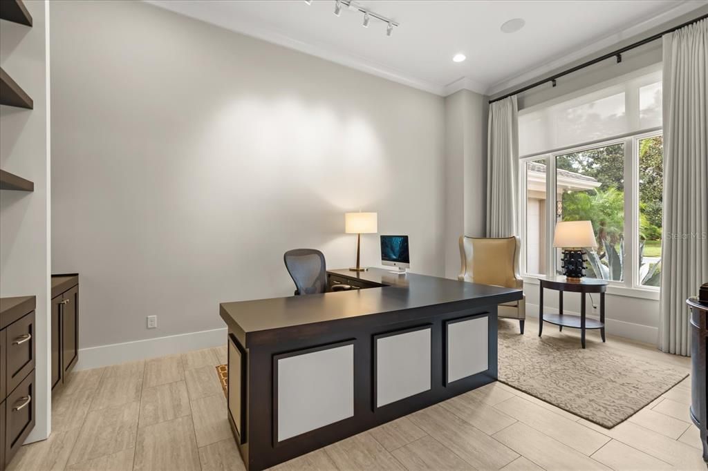 На продажу: $3,900,000 (5 спален, 4 ванн, 4387 Квадратных фут)