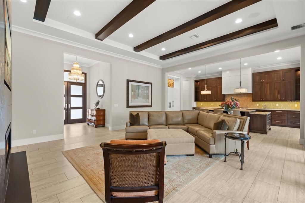 На продажу: $3,900,000 (5 спален, 4 ванн, 4387 Квадратных фут)