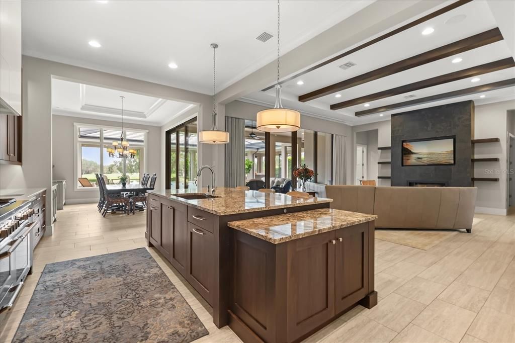 На продажу: $3,900,000 (5 спален, 4 ванн, 4387 Квадратных фут)