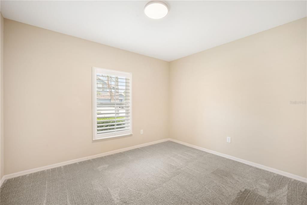 В аренду: $2,395 (3 спален, 2 ванн, 1588 Квадратных фут)