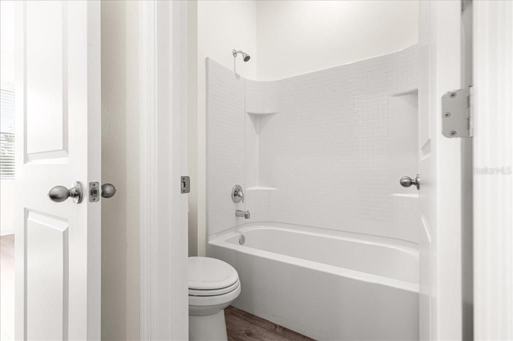 For Sale: $439,000 (4 beds, 3 baths, 2835 Square Feet)