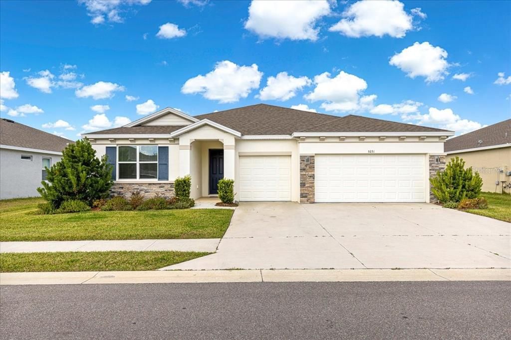 For Sale: $439,000 (4 beds, 3 baths, 2835 Square Feet)