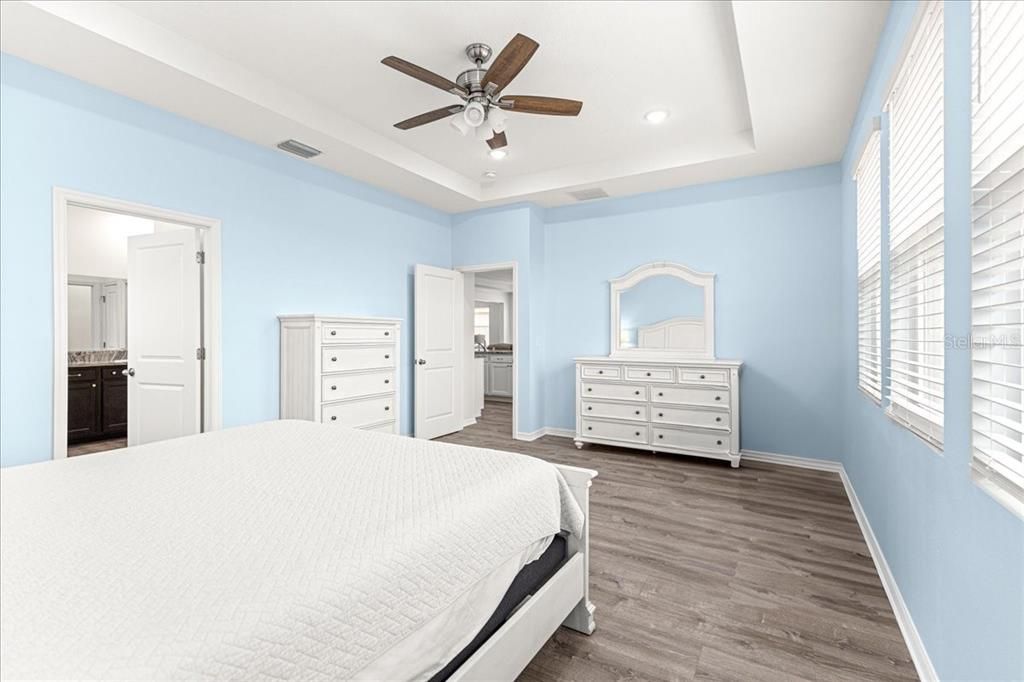 For Sale: $439,000 (4 beds, 3 baths, 2835 Square Feet)