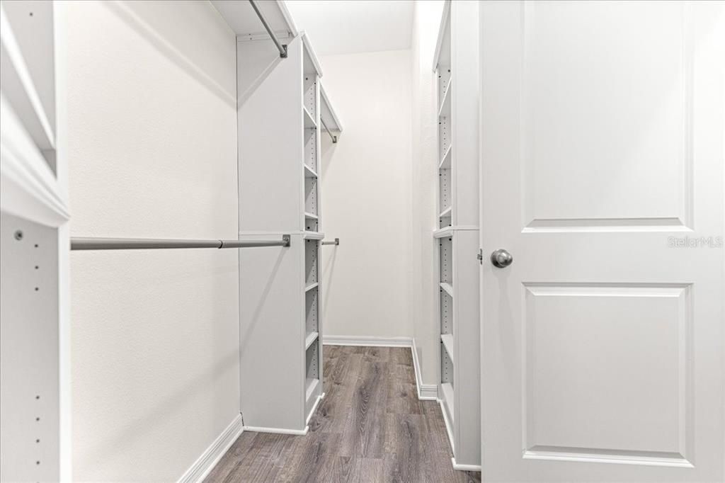 For Sale: $439,000 (4 beds, 3 baths, 2835 Square Feet)