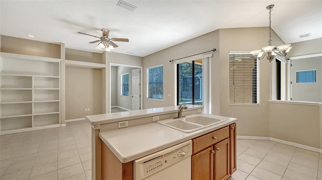 En Renta: $2,975 (3 camas, 2 baños, 2073 Pies cuadrados)