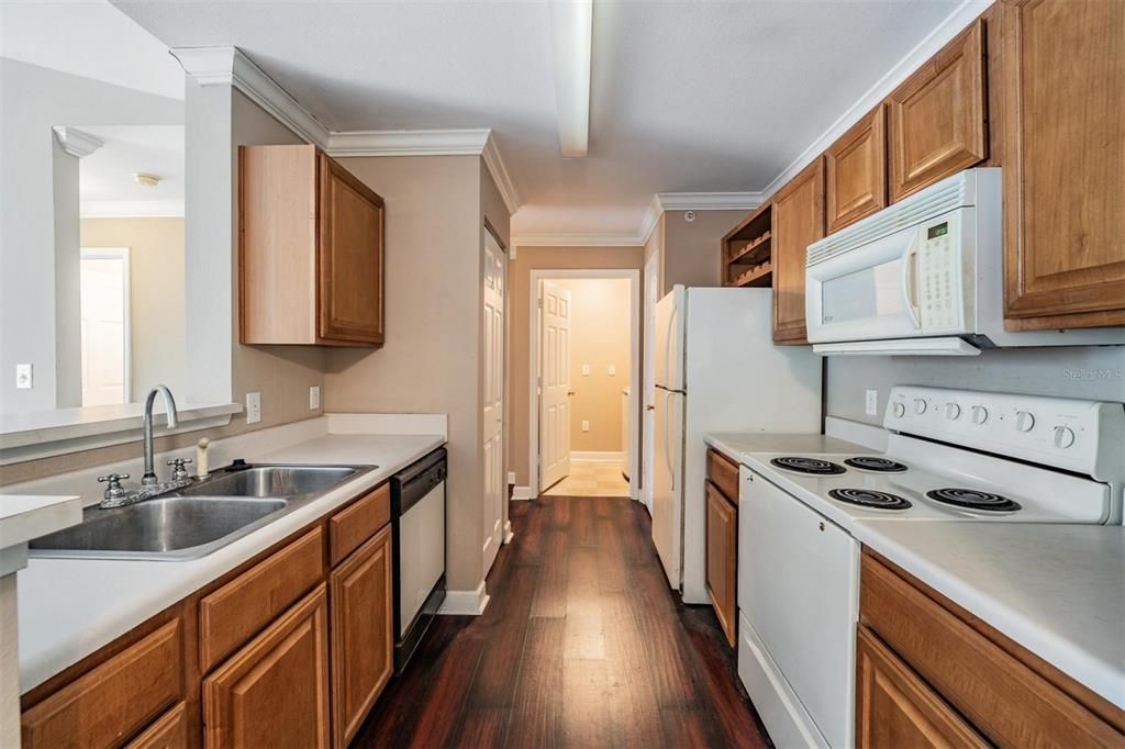 Active With Contract: $150,000 (2 beds, 2 baths, 1133 Square Feet)