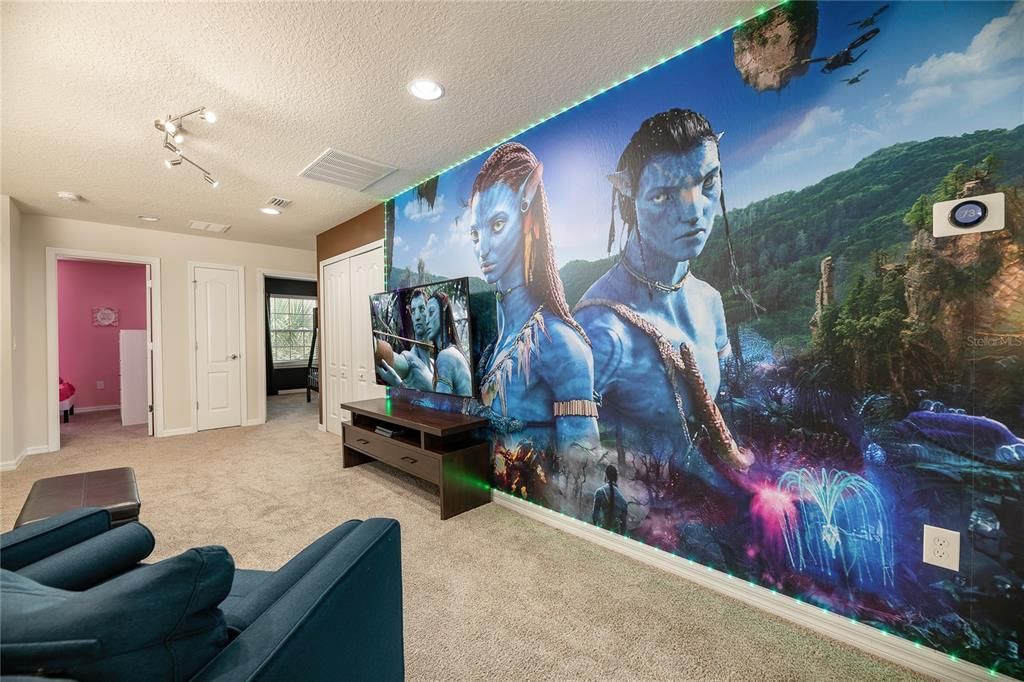 На продажу: $459,999 (5 спален, 4 ванн, 2263 Квадратных фут)