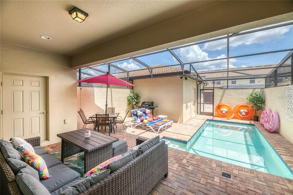 На продажу: $459,999 (5 спален, 4 ванн, 2263 Квадратных фут)