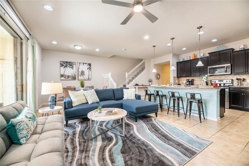 На продажу: $459,999 (5 спален, 4 ванн, 2263 Квадратных фут)