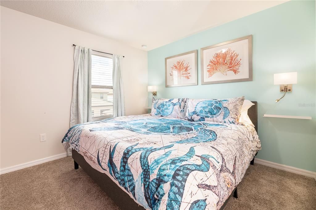 На продажу: $459,999 (5 спален, 4 ванн, 2263 Квадратных фут)