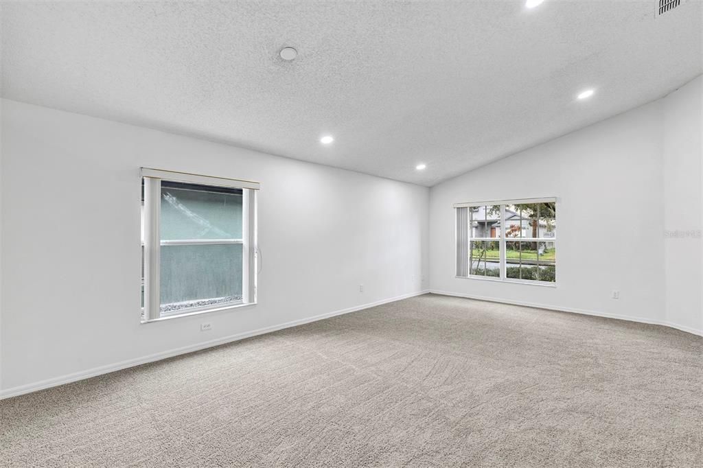 На продажу: $420,000 (4 спален, 2 ванн, 1948 Квадратных фут)