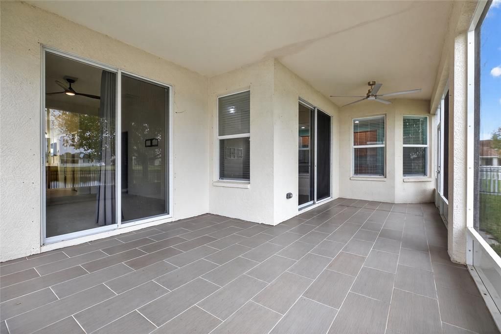 For Sale: $399,000 (3 beds, 2 baths, 1717 Square Feet)