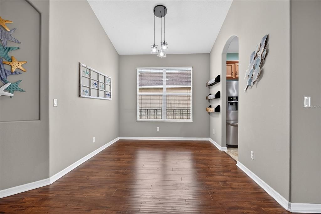 For Sale: $399,000 (3 beds, 2 baths, 1717 Square Feet)