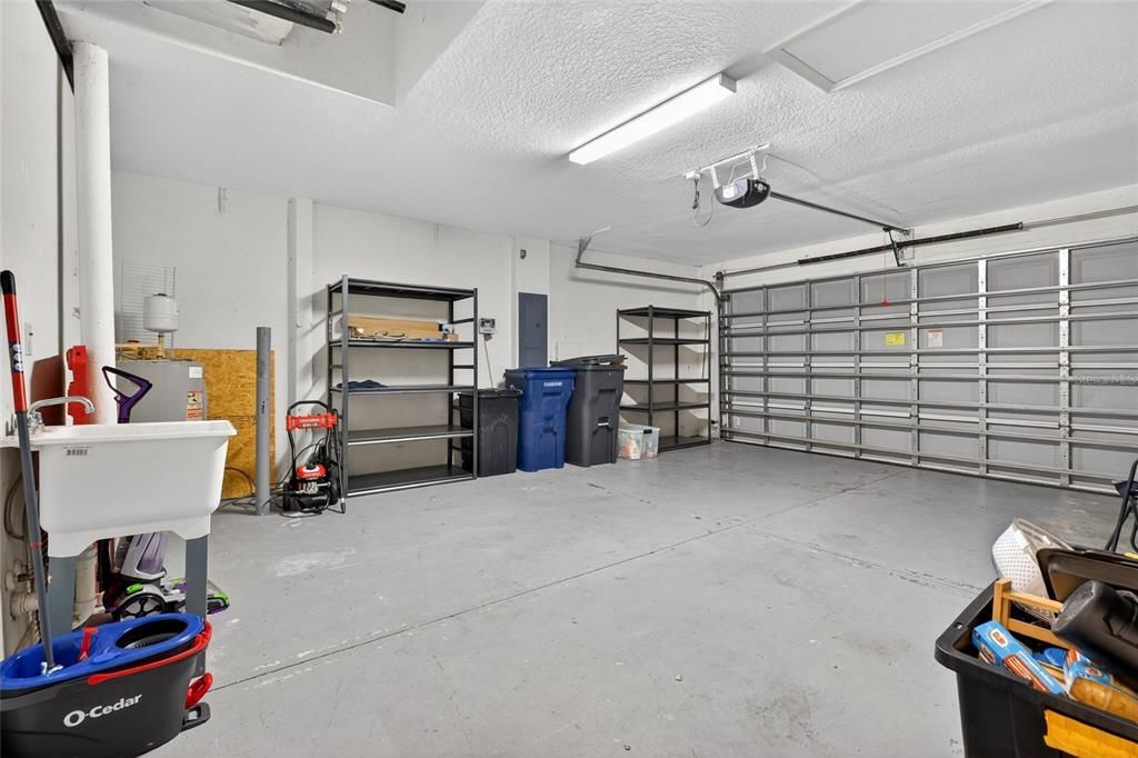 For Sale: $399,000 (3 beds, 2 baths, 1717 Square Feet)