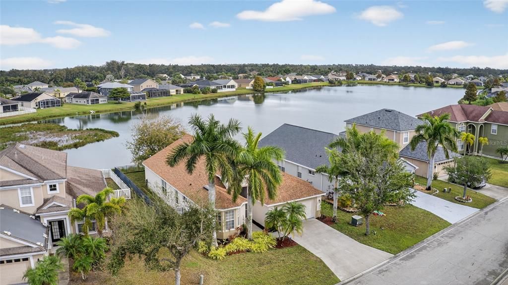 For Sale: $399,000 (3 beds, 2 baths, 1717 Square Feet)