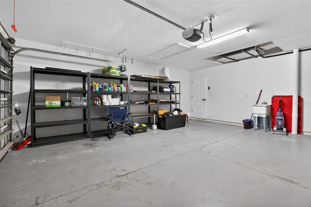 For Sale: $399,000 (3 beds, 2 baths, 1717 Square Feet)