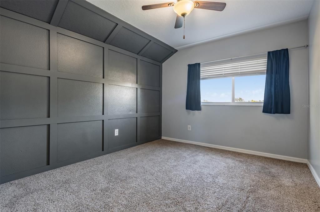 En Venta: $439,000 (4 camas, 2 baños, 2454 Pies cuadrados)