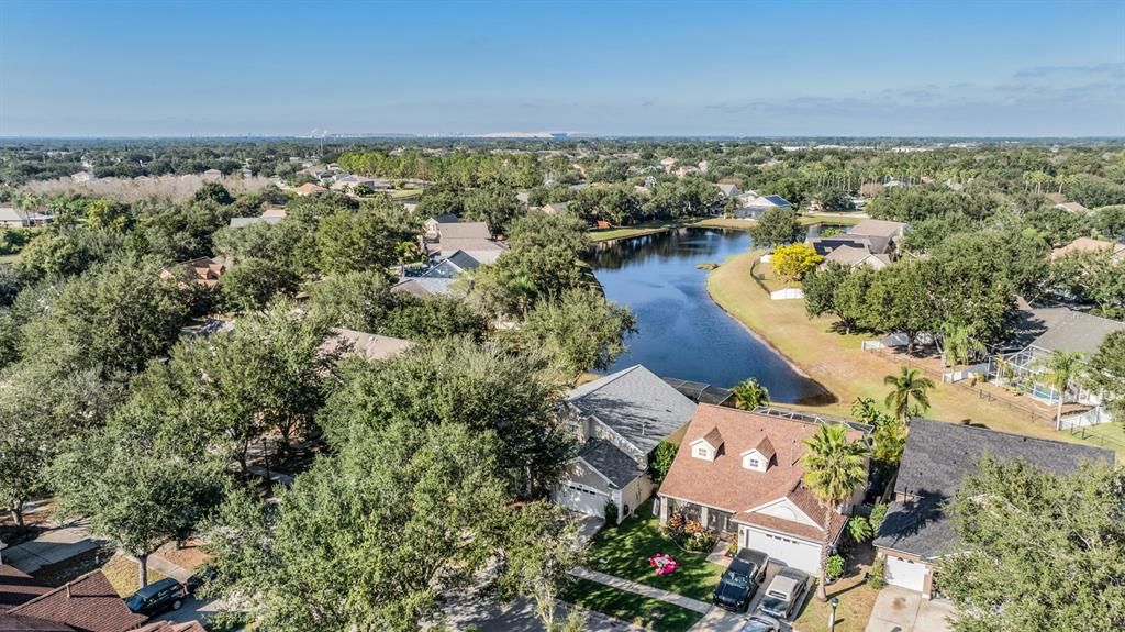 En Venta: $439,000 (4 camas, 2 baños, 2454 Pies cuadrados)