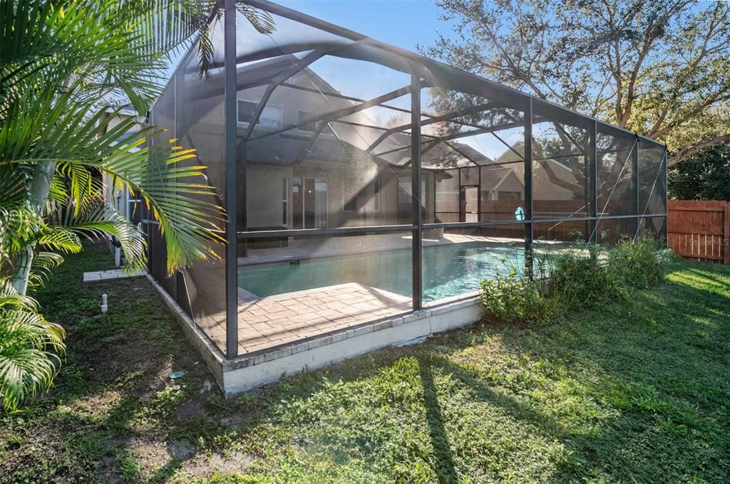 En Venta: $439,000 (4 camas, 2 baños, 2454 Pies cuadrados)