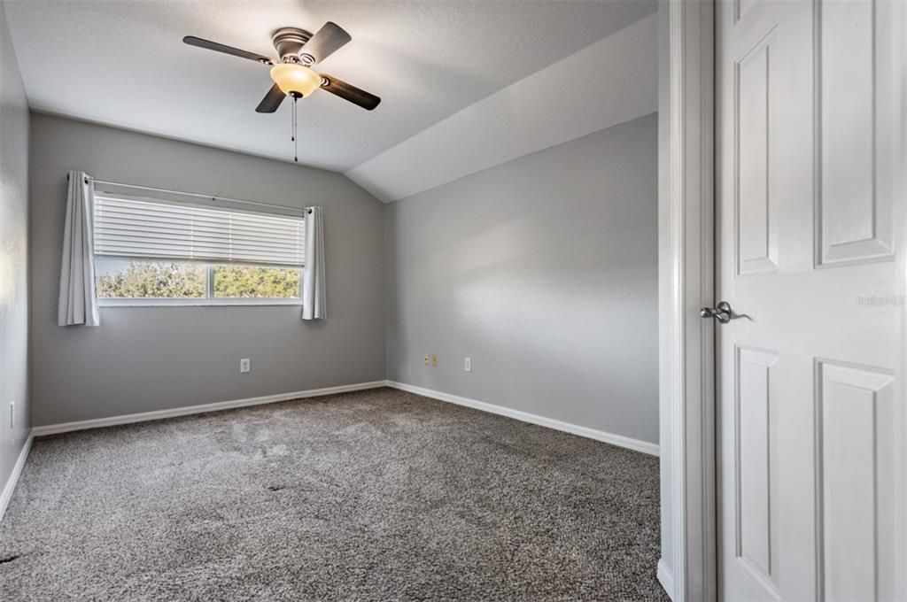 En Venta: $439,000 (4 camas, 2 baños, 2454 Pies cuadrados)