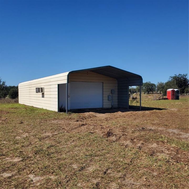 For Sale: $380,000 (2 beds, 2 baths, 896 Square Feet)