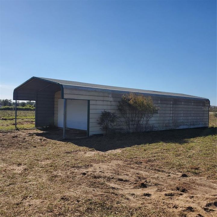 For Sale: $380,000 (2 beds, 2 baths, 896 Square Feet)