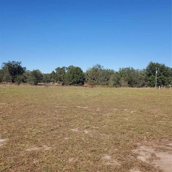 For Sale: $380,000 (2 beds, 2 baths, 896 Square Feet)