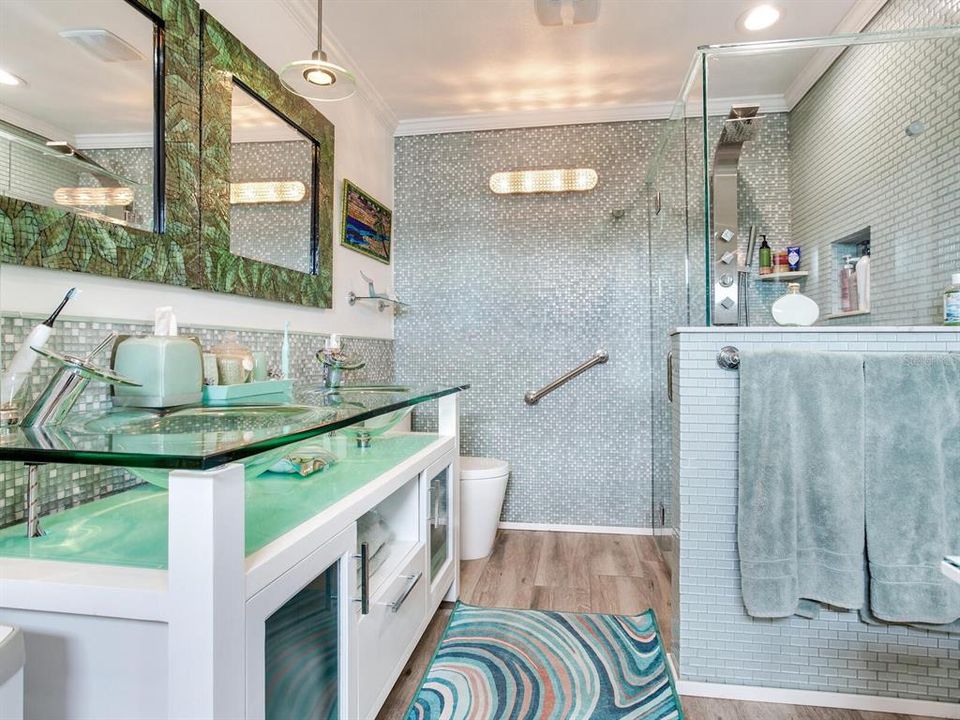 For Sale: $2,350,000 (4 beds, 3 baths, 3005 Square Feet)