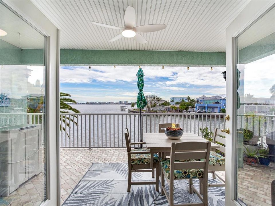 For Sale: $2,350,000 (4 beds, 3 baths, 3005 Square Feet)