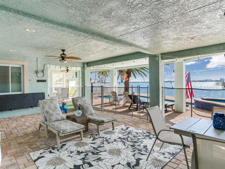 For Sale: $2,350,000 (4 beds, 3 baths, 3005 Square Feet)