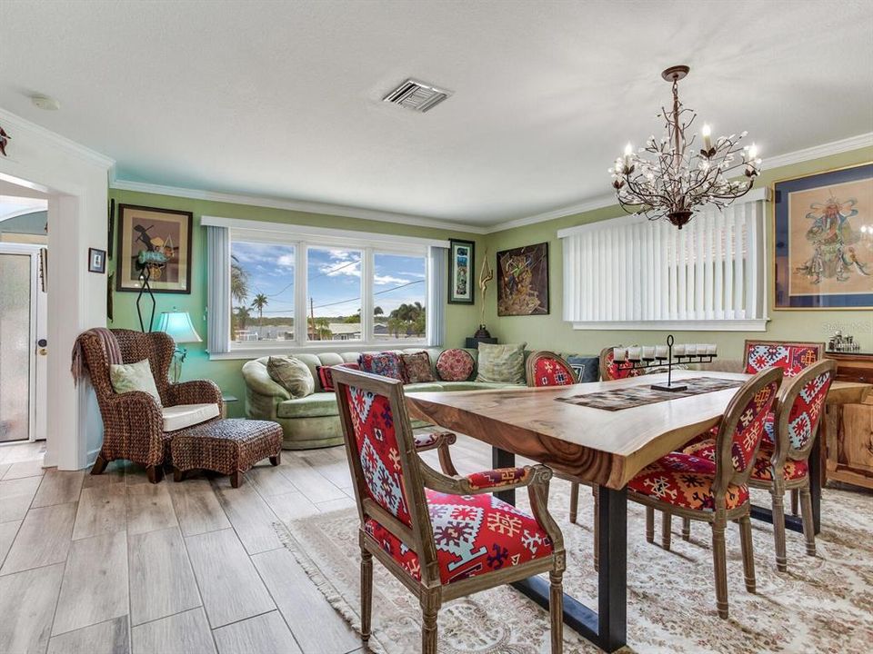 For Sale: $2,350,000 (4 beds, 3 baths, 3005 Square Feet)